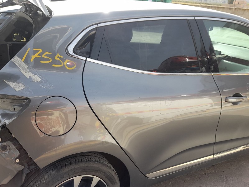 Recambio de puerta trasera derecha para renault clio v (b7_) tce 90 (b7mt) referencia OEM IAM 821008513R  