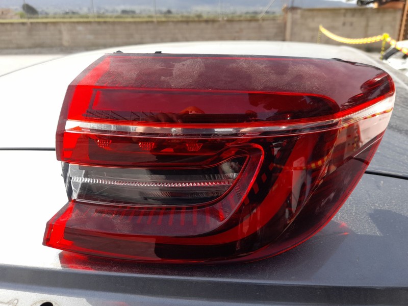 Recambio de piloto trasero derecho exterior para renault clio v (b7_) tce 90 (b7mt) referencia OEM IAM   