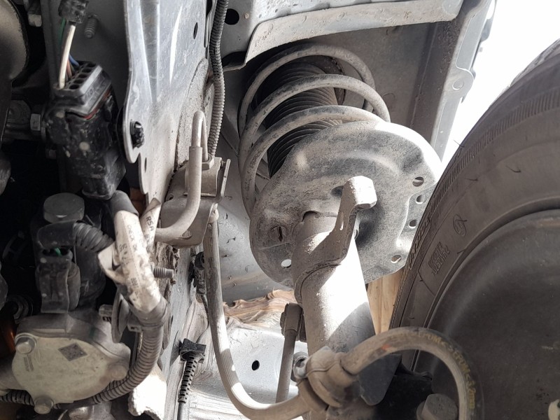 Recambio de amortiguador delantero izquierdo para renault clio v (b7_) tce 90 (b7mt) referencia OEM IAM 543023386R  