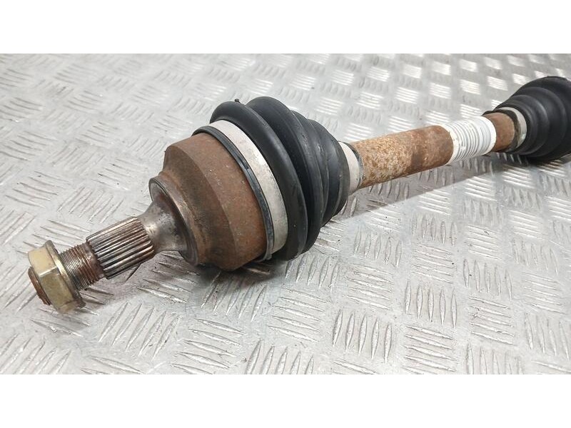 Recambio de transmision delantera izquierda para citroën c4 berlina collection referencia OEM IAM 9637117780  