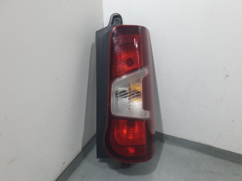 Recambio de piloto trasero derecho para citroën berlingo furgoneta/monovolumen (k9) 1.6 bluehdi 75 referencia OEM IAM 9820554880