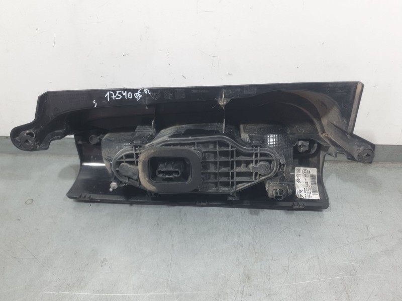 Recambio de piloto trasero derecho para citroën berlingo furgoneta/monovolumen (k9) 1.6 bluehdi 75 referencia OEM IAM 9820554880