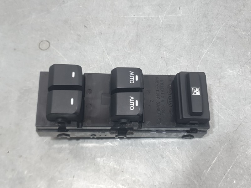 Recambio de mando elevalunas delantero izquierdo para hyundai ix20 (jc) 1.6 crdi referencia OEM IAM 935701K080  