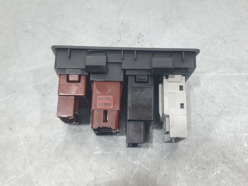 Recambio de mando multifuncion para hyundai ix20 (jc) 1.6 crdi referencia OEM IAM 937501K000 933601K000 949501K000