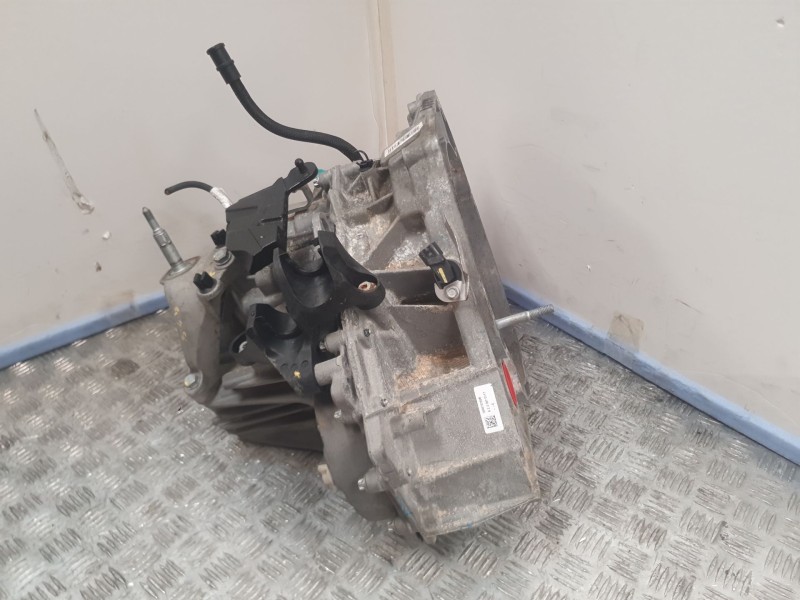 Recambio de caja cambios para dacia sandero iii 1.0 tce 90 referencia OEM IAM JT4016 A072582 6VELOCIDADES