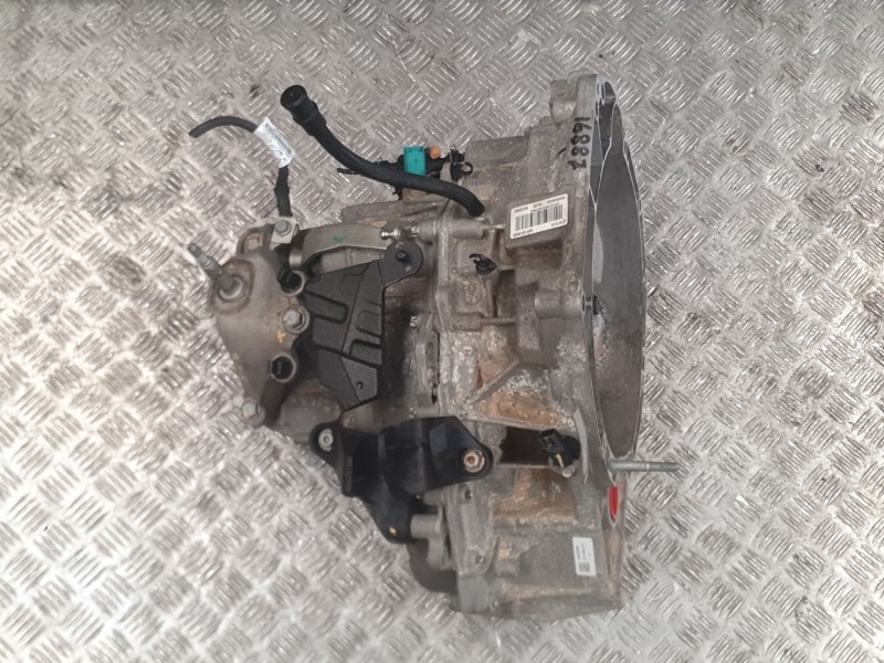 Recambio de caja cambios para dacia sandero iii 1.0 tce 90 referencia OEM IAM JT4016 A072582 6VELOCIDADES