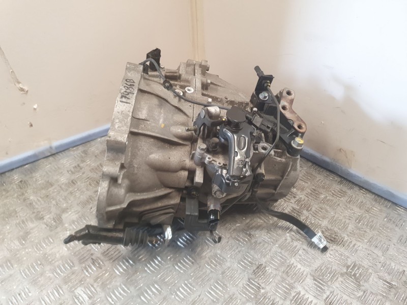 Recambio de caja cambios para hyundai ix20 (jc) 1.6 crdi referencia OEM IAM WEJ6C 651319 