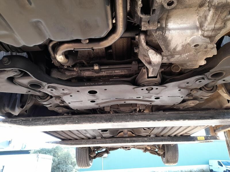 Recambio de puente delantero para mazda 5 (cr) 2.0 cd (cr19) referencia OEM IAM C52434800A  