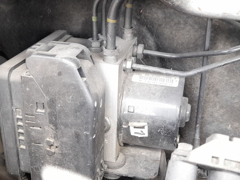 Recambio de abs para ford fiesta vi (cb1, ccn) 1.6 tdci referencia OEM IAM 1618133  