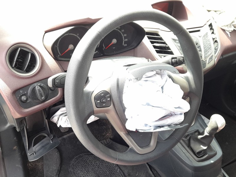 Recambio de volante para ford fiesta vi (cb1, ccn) 1.6 tdci referencia OEM IAM 8A613600DJ38JD  