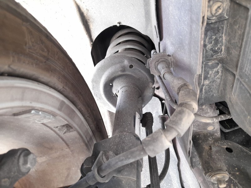 Recambio de amortiguador delantero derecho para ford fiesta vi (cb1, ccn) 1.6 tdci referencia OEM IAM 1713974  