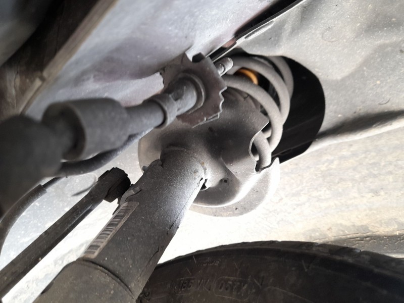 Recambio de amortiguador delantero izquierdo para ford fiesta vi (cb1, ccn) 1.6 tdci referencia OEM IAM 1561830  