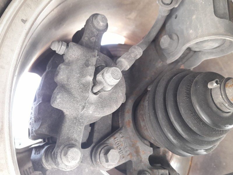 Recambio de pinza freno delantera derecha para ford fiesta vi (cb1, ccn) 1.6 tdci referencia OEM IAM 1766808  