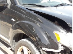 Recambio de aleta delantera derecha para mitsubishi outlander ii (cw_w) 2.2 di-d 4wd referencia OEM IAM 5220C672 ROZADA 