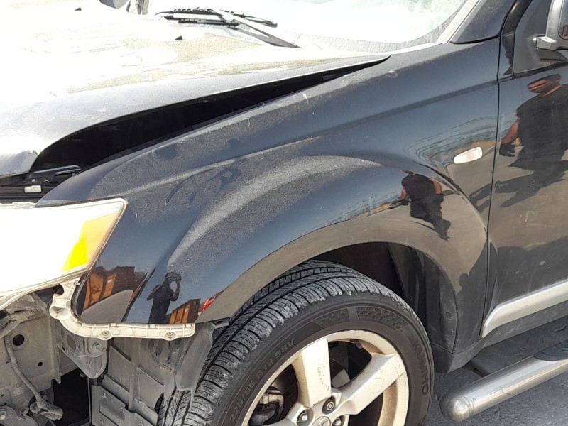 Recambio de aleta delantera izquierda para mitsubishi outlander ii (cw_w) 2.2 di-d 4wd referencia OEM IAM 5220C673  