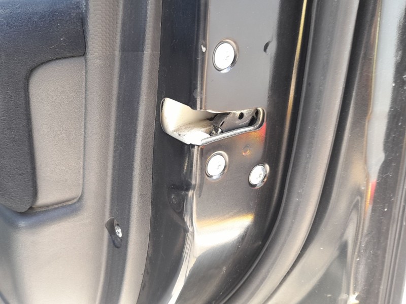 Recambio de cerradura puerta trasera derecha para mitsubishi outlander ii (cw_w) 2.2 di-d 4wd referencia OEM IAM MN145876  