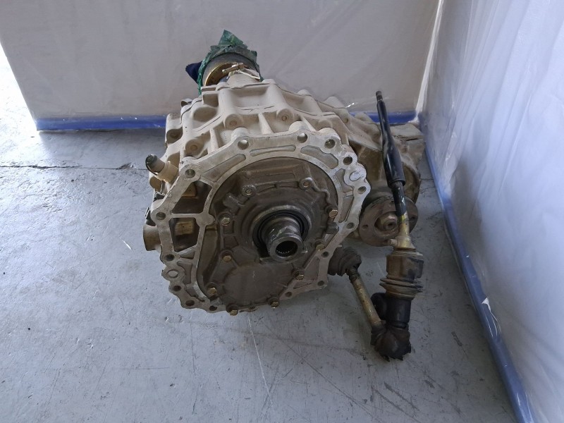 Recambio de caja transfer para nissan terrano/terrano.ii (r20) 2.7 turbodiesel referencia OEM IAM 33107G2340  