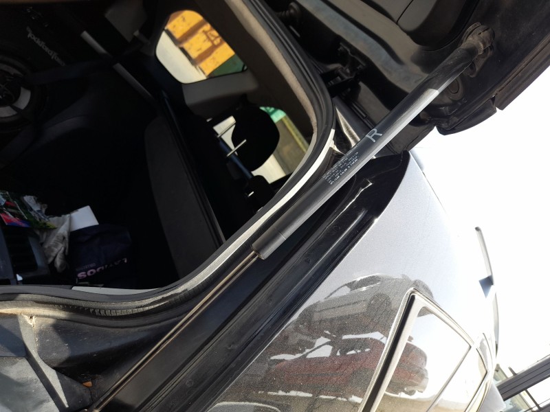 Recambio de amortiguadores maletero / porton para mitsubishi outlander ii (cw_w) 2.2 di-d 4wd referencia OEM IAM 5802A303  