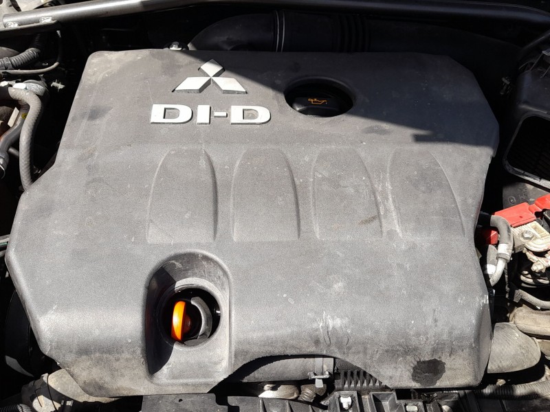 Recambio de tapa motor para mitsubishi outlander ii (cw_w) 2.2 di-d 4wd referencia OEM IAM 1003A106  