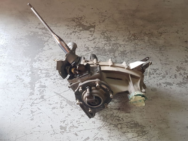 Recambio de caja transfer para mitsubishi galloper (hyundai) 2.5 turbodiesel referencia OEM IAM D3I  
