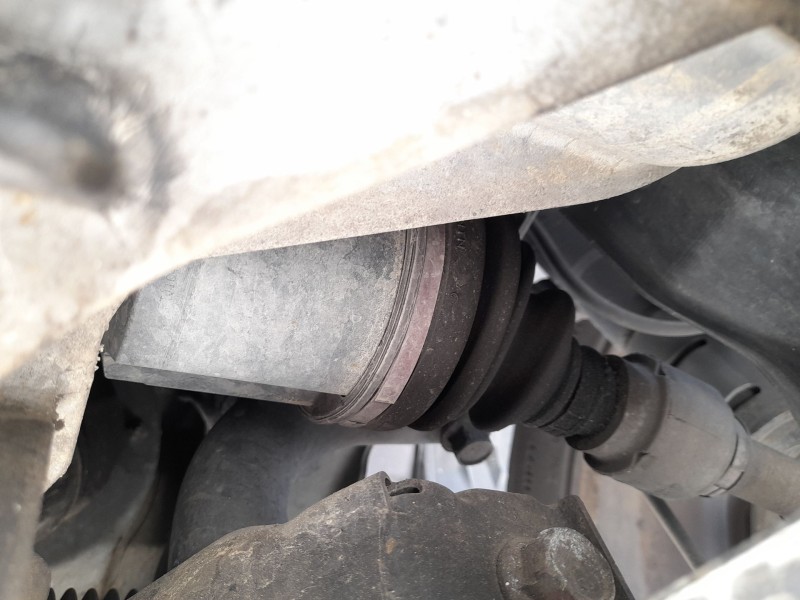 Recambio de transmision delantera izquierda para mitsubishi outlander ii (cw_w) 2.2 di-d 4wd referencia OEM IAM 3815A075  