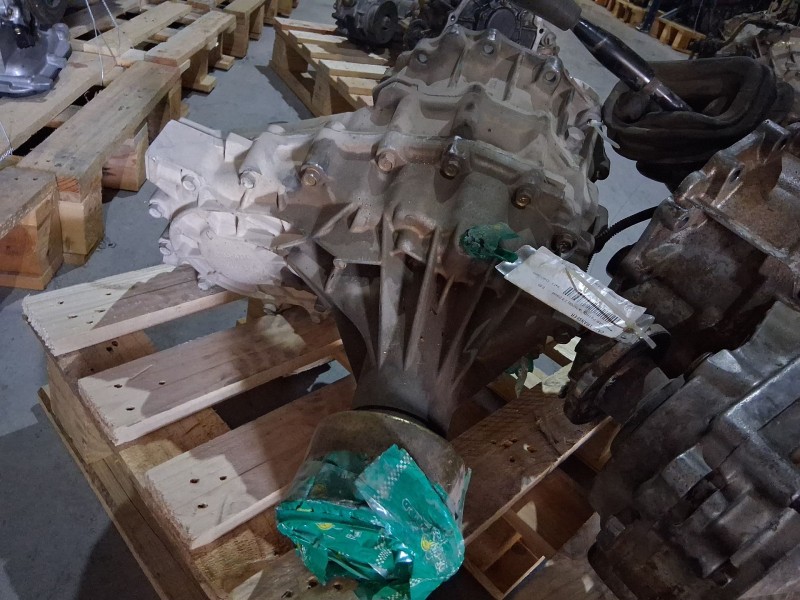 Recambio de caja transfer para nissan terrano/terrano.ii (r20) 3.0 td cat referencia OEM IAM 33107G2340  