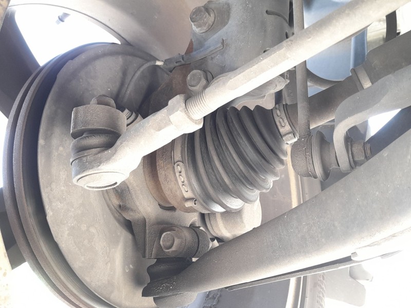 Recambio de mangueta delantera izquierda para mitsubishi outlander ii (cw_w) 2.2 di-d 4wd referencia OEM IAM 3870A007  