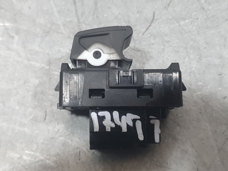 Recambio de mando elevalunas trasero izquierdo para mitsubishi colt 100t motion referencia OEM IAM 254218388R  