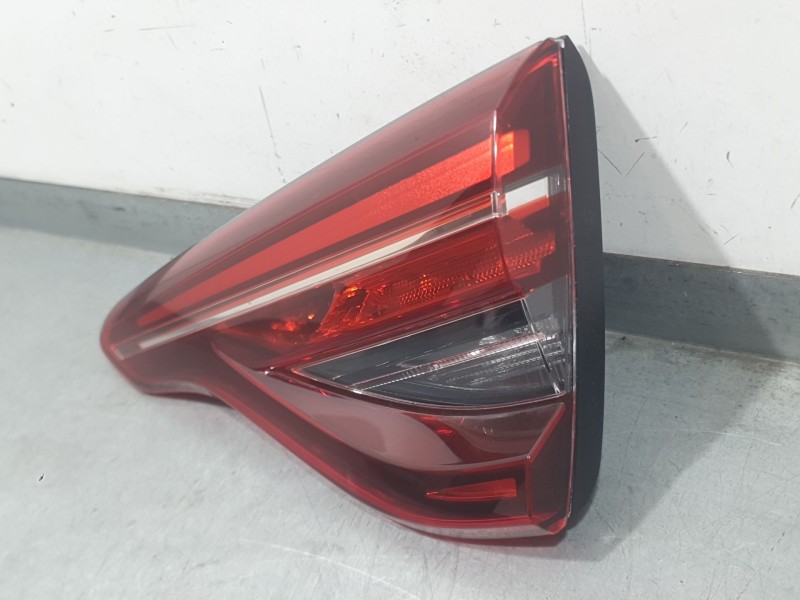 Recambio de piloto trasero derecho interior para mitsubishi colt 100t motion referencia OEM IAM 265504450R  