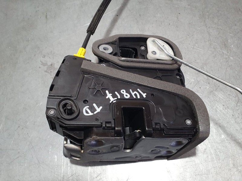 Recambio de cerradura puerta trasera derecha para opel astra k sports tourer selective start/stop referencia OEM IAM 13598385  4