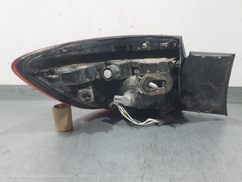 Recambio de piloto trasero derecho exterior para mitsubishi colt 100t motion referencia OEM IAM 265509761R  