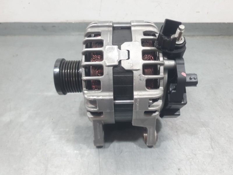 Recambio de alternador para mitsubishi colt 100t motion referencia OEM IAM 231002175R  