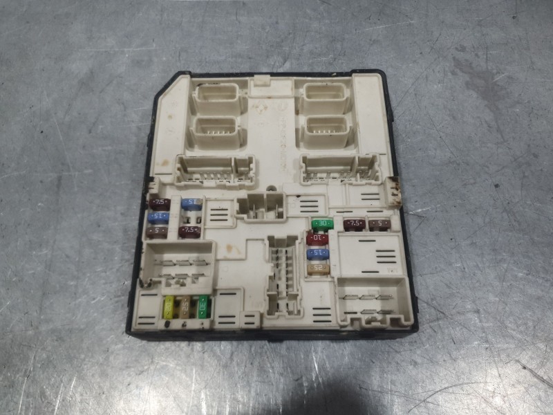 Recambio de caja reles / fusibles para renault kangoo express (fw0/1_) 1.5 dci 90 (fw0g, fw05, fw08, fw11) referencia OEM IAM 28