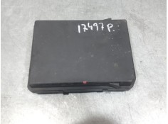 CAJA RELES / FUSIBLES 284B74633R 