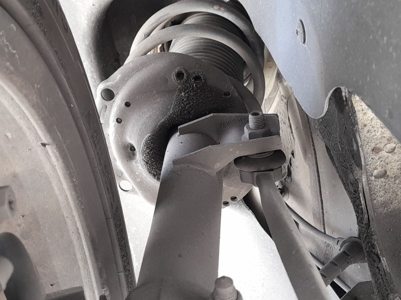 Recambio de amortiguador delantero derecho para skoda octavia iii (5e3, nl3, nr3) 1.5 tsi referencia OEM IAM 5Q0413023HM  