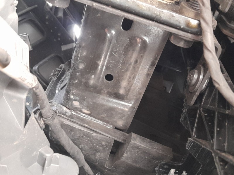 Recambio de refuerzo paragolpes delantero para skoda octavia iii (5e3, nl3, nr3) 1.5 tsi referencia OEM IAM 5E0807109F  