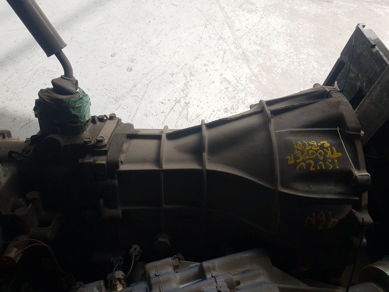 Recambio de caja cambios para isuzu trooper 2.8 turbodiesel referencia OEM IAM SIN REF 14084485 5VELOCIDADES