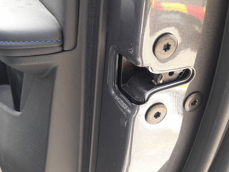 Recambio de cerradura puerta delantera derecha para mg mg 4 (eh32) ev referencia OEM IAM 11095995  