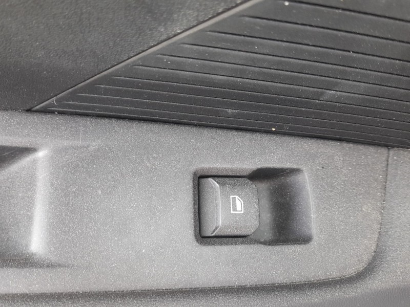 Recambio de mando elevalunas trasero izquierdo para mg mg 4 (eh32) ev referencia OEM IAM 11129167  