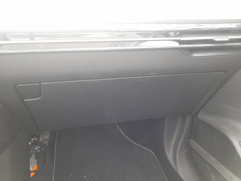 Recambio de guantera para mg mg 4 (eh32) ev referencia OEM IAM 10985556PHD  