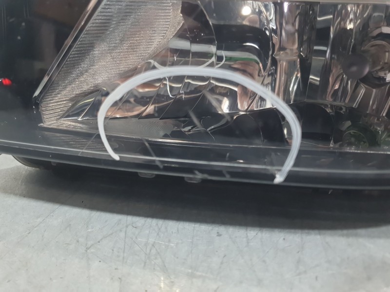 Recambio de faro antiniebla derecho para seat toledo iv (kg3) 1.6 tdi referencia OEM IAM 6J9941702A 1NE01107702 HELLA