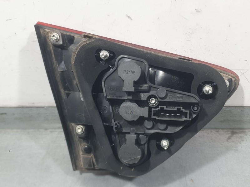 Recambio de piloto trasero derecho interior para seat toledo iv (kg3) 1.6 tdi referencia OEM IAM 6JH945094 2NR01114102AC HELLA