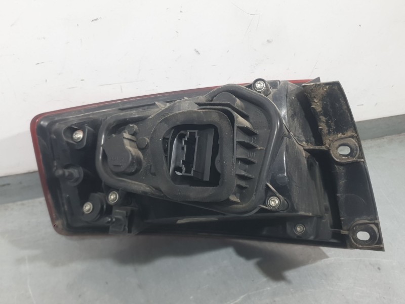 Recambio de piloto trasero derecho exterior para seat toledo iv (kg3) 1.6 tdi referencia OEM IAM 6JH945096B 2SD01114002AC HELLA