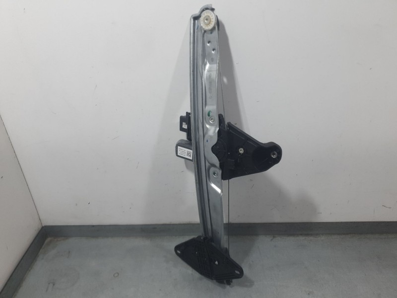 Recambio de elevalunas delantero izquierdo para dacia sandero iii 1.0 tce 90 referencia OEM IAM 807217905R  