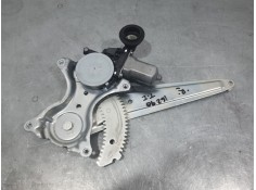 Recambio de elevalunas trasero izquierdo para toyota rav 4 exclusive referencia OEM IAM 6980442050 MONTADA EN PUERTA 