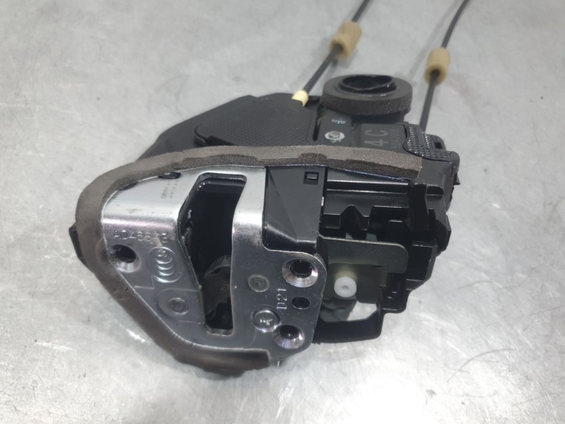 Recambio de cerradura puerta trasera izquierda para toyota rav 4 exclusive referencia OEM IAM 6906042021 MONTADA EN PUERTA 4C504