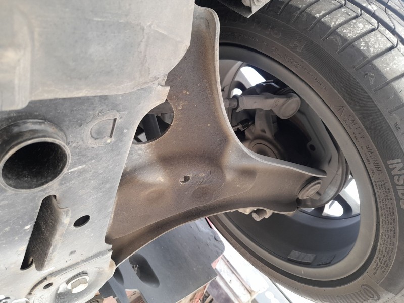 Recambio de brazo suspension inferior delantero derecho para smart forfour hatchback (453) electric drive / eq (453.091) referen