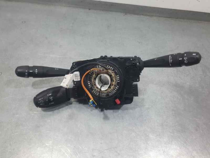 Recambio de mando luces y limpia para peugeot 208 i (ca_, cc_) 1.4 hdi referencia OEM IAM 98081771ZD 83076Z02 VALEO