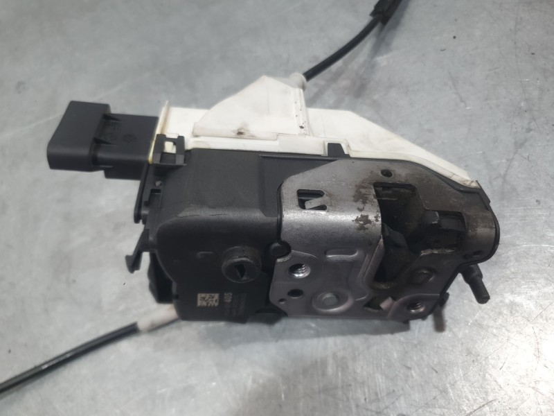 Recambio de cerradura puerta delantera derecha para citroën berlingo station wagon xtr plus referencia OEM IAM PSA828405 A01851 