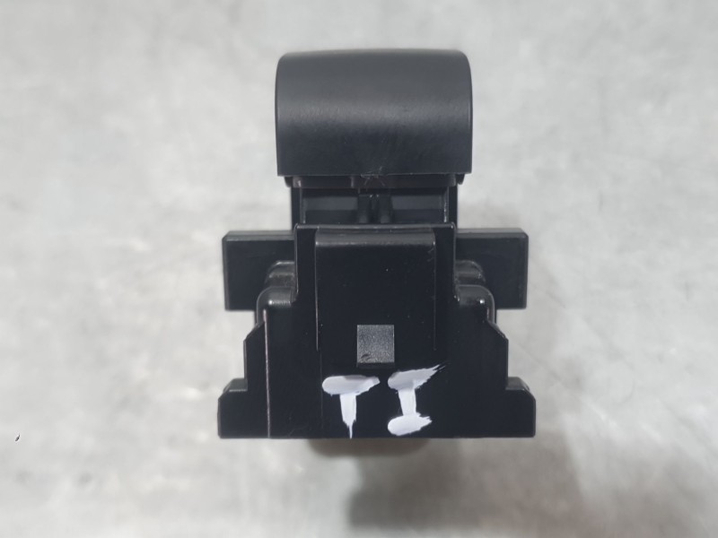 Recambio de mando elevalunas trasero izquierdo para toyota rav 4 exclusive referencia OEM IAM 8292T54 7427242030 